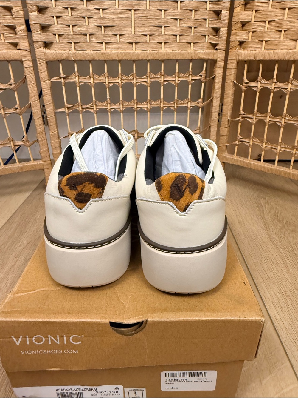 NIB Vionic Kearney Lace 2.0 Cream Women’s Size 8.5 Wide - Picture 4 of 10